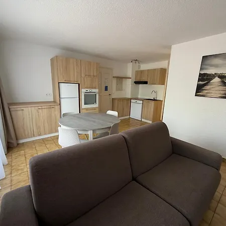 Apartamento Jolie T2 Dans Résidence De - Halawa 183